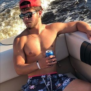 Meet your Posher, Tyler